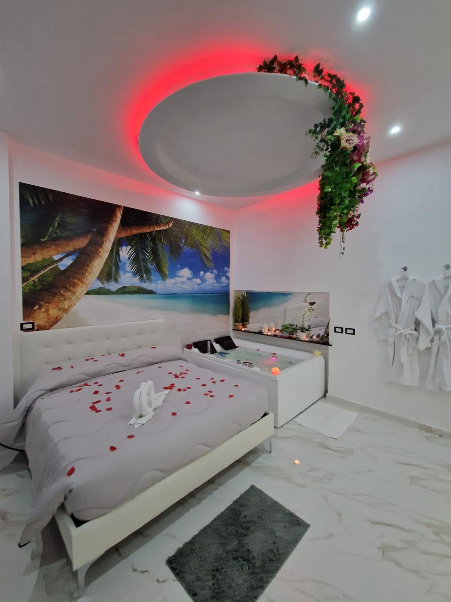 Hotel Caribe Casalnuovo Di Napoli Extérieur photo